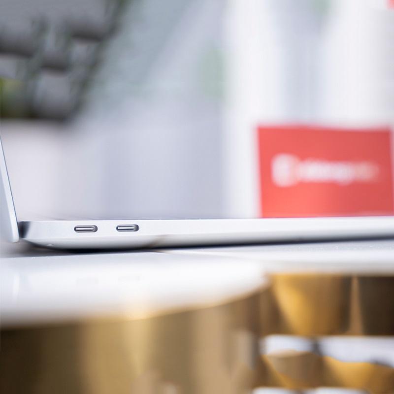 MacBook Air 13-inch 2020 | M1 8GB/512GB (Likenew)