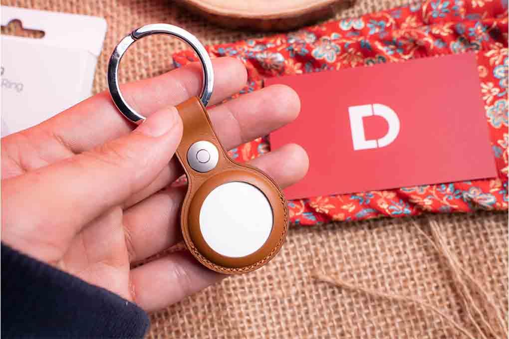 Apple AirTag Leather Key Ring Chính Hãng
