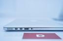 files/media/catalog/product/m/a/macbook-pro-retina-13inch-2013-me864-3-didongviet.jpg