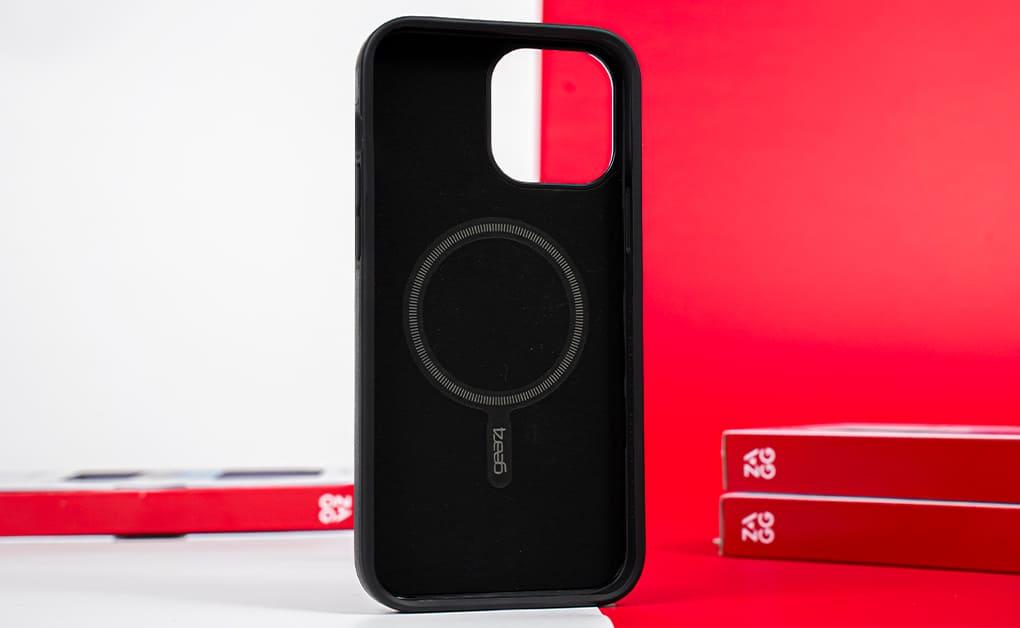 Ốp lưng iPhone 13 Pro - Gear4 PH Brooklyn Snap - Black - 702008228