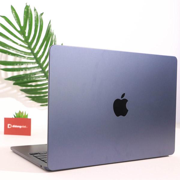 MacBook Air M2 13 inch 8GB/256GB Chính Hãng