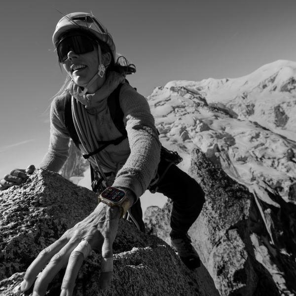 Apple Watch Ultra 2 49mm (LTE) Viền Titan - Dây Trail Loop size M/L