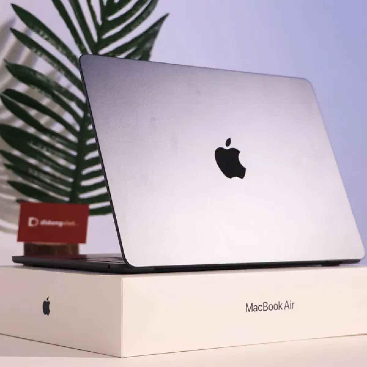 MacBook Air M2 2024 13-inch 16GB/256GB Chính Hãng