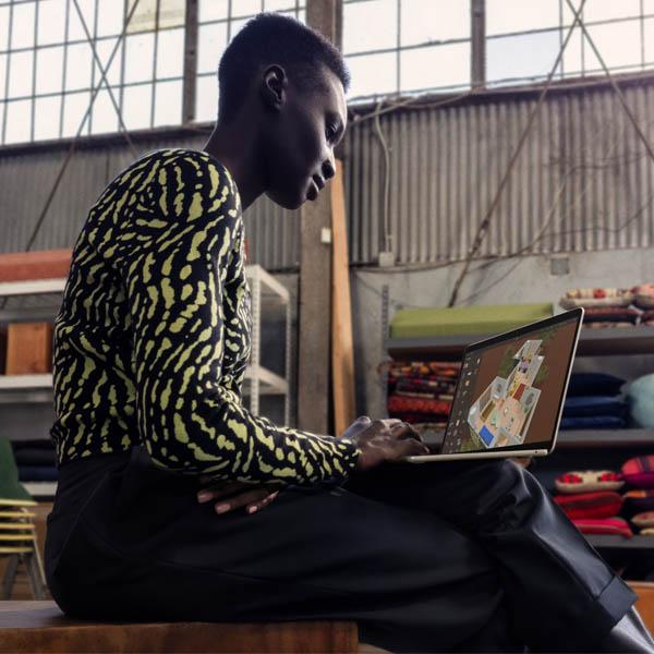 MacBook Air M3 13 inch 8GB/512GB Chính Hãng