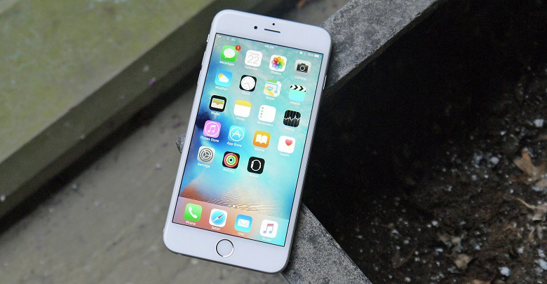 iPhone 6S Plus hạ giá đồng loạt, nên chọn mua bản nào?