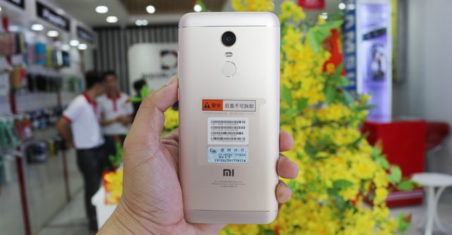 Đánh giá nhanh Xiaomi Redmi 5 Plus: Giá rẻ 3-4 triệu đáng mua