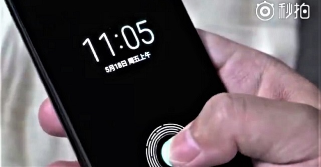 Xiaomi Mi 8 phô diễn tính năng cảm biến vân tay dưới màn hình