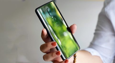 ly-do-oneplus-6-noi-bat-khien-nghin-nguoi-my-xep-hang-mua
