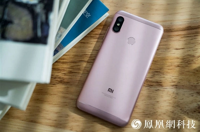 mat sau xiaomi redmi 6 pro