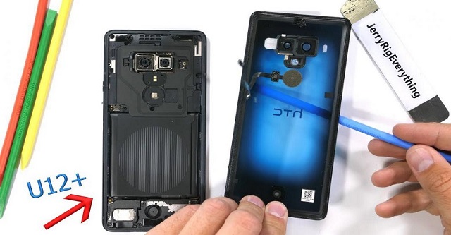 HTC U12 Plus (HTC U12+) là smartphone khó trùng tu nhất năm 2018