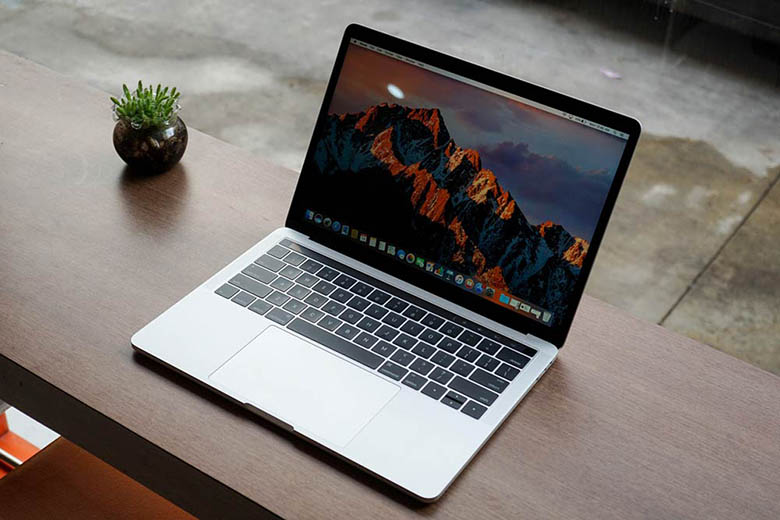 Phiên bản nào của Macbook Pro 2017 được ưa chuộng nhất?