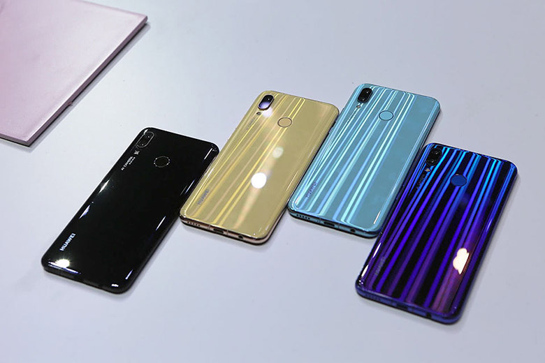 Huawei Nova 3 đưa giá trị màu sắc lên một tầm cao mới