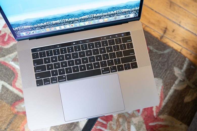 macbook-pro-2018-display-keyboard-didongviet