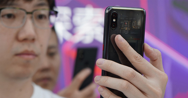 Ấn tượng đầu tiên về Xiaomi Mi 8 EE – Đừng vội tin vẻ bề ngoài