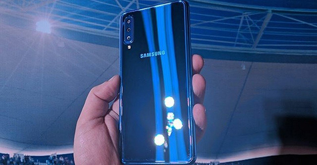 Samsung A7 (2018) ra mắt: 3 camera cùng giá bán được tiết lộ