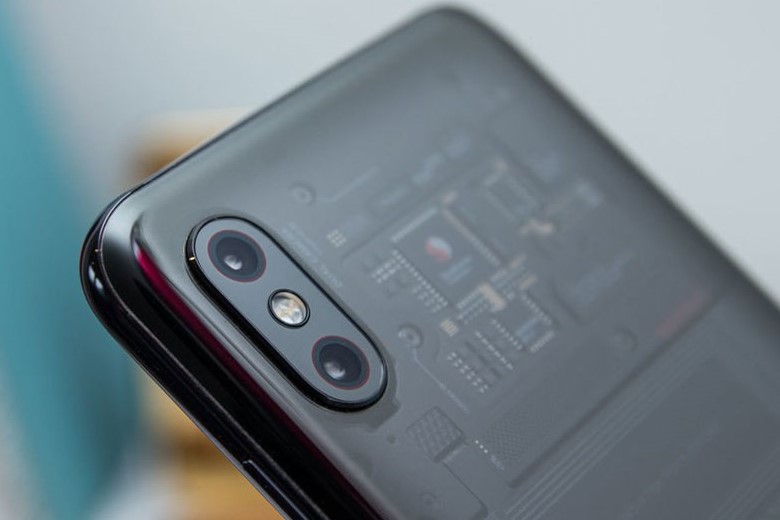 Mua Xiaomi Mi 8 Pro ngay hôm nay khi biết các lý do sau