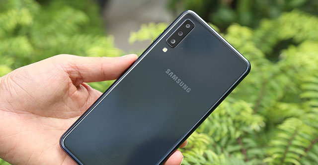 Nhận bộ quà khủng HƠN 1 triệu khi mua Samsung Galaxy A7 2018