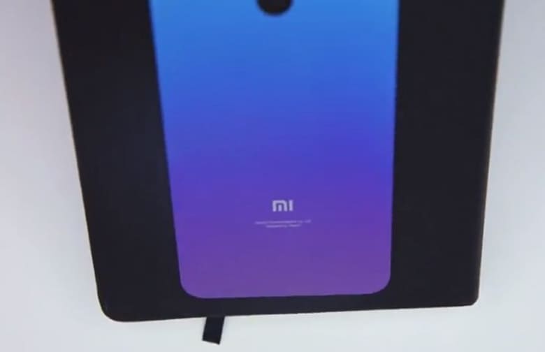 Xiaomi Mi 8 Lite màu gradient có mặt lưng trong suốt