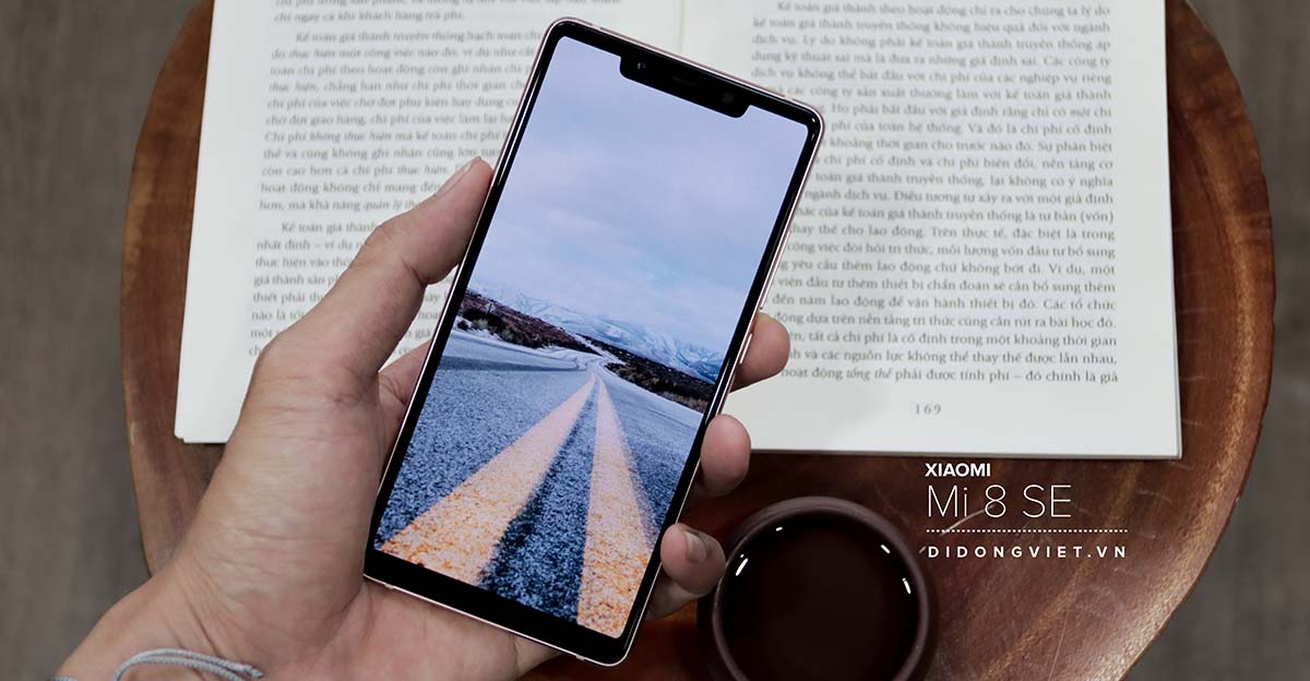 Super Monday: Tặng ngay 250k khi đặt mua online Xiaomi Mi 8 SE