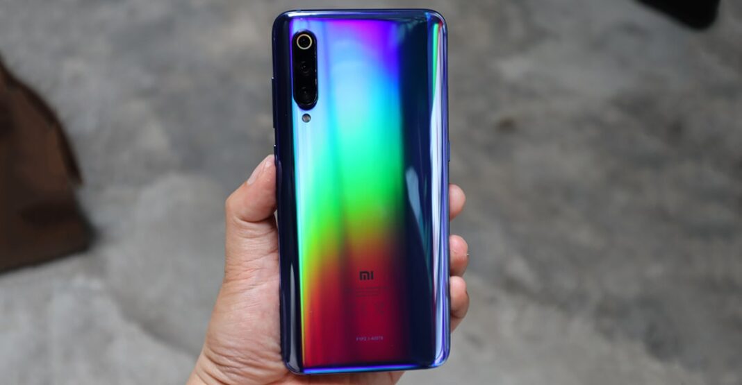 Xiaomi Mi 9 có cấu hình khủng nhưng giá chỉ bằng một nửa Galaxy S10