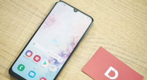 Galaxy A50: Cấu hình ngon, thiết kế đẹp, cảm biến vân tay dưới màn hình