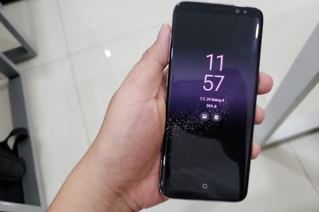 Samsung Galaxy S8 man hinh 2