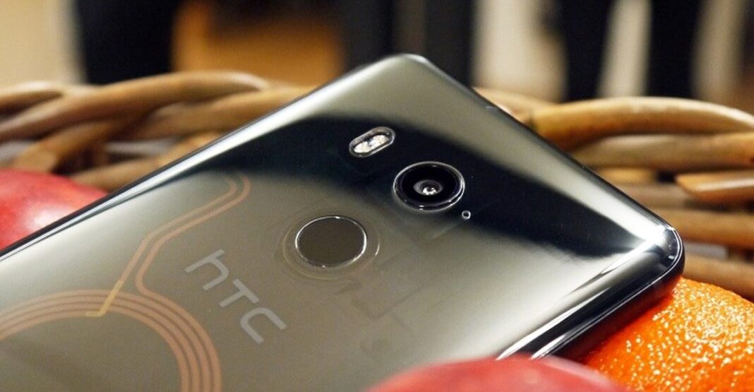 HTC rời khỏi thị trường smartphone