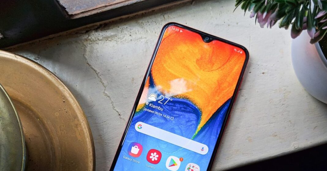 Galaxy A20 Di Động Việt