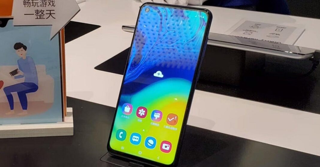 Galaxy A60 và A40s đặt hàng tại Trung Quốc