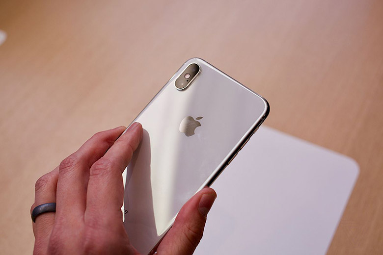 Apple đã đưa ra những chính sách giá iPhone Xs và các sản phẩm của mình