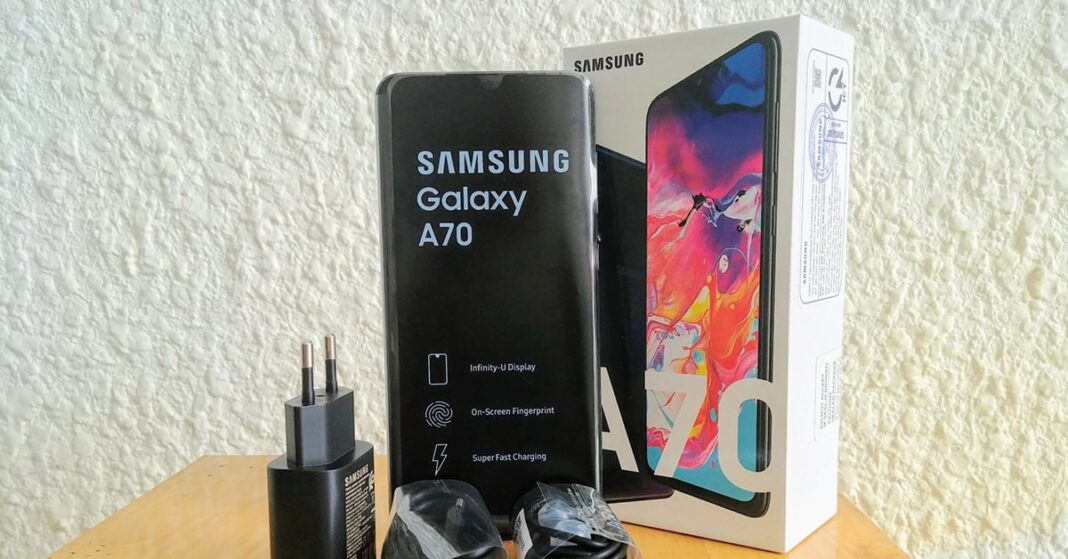 Galaxy A70 khá tốt nhưng cũng khá đắt