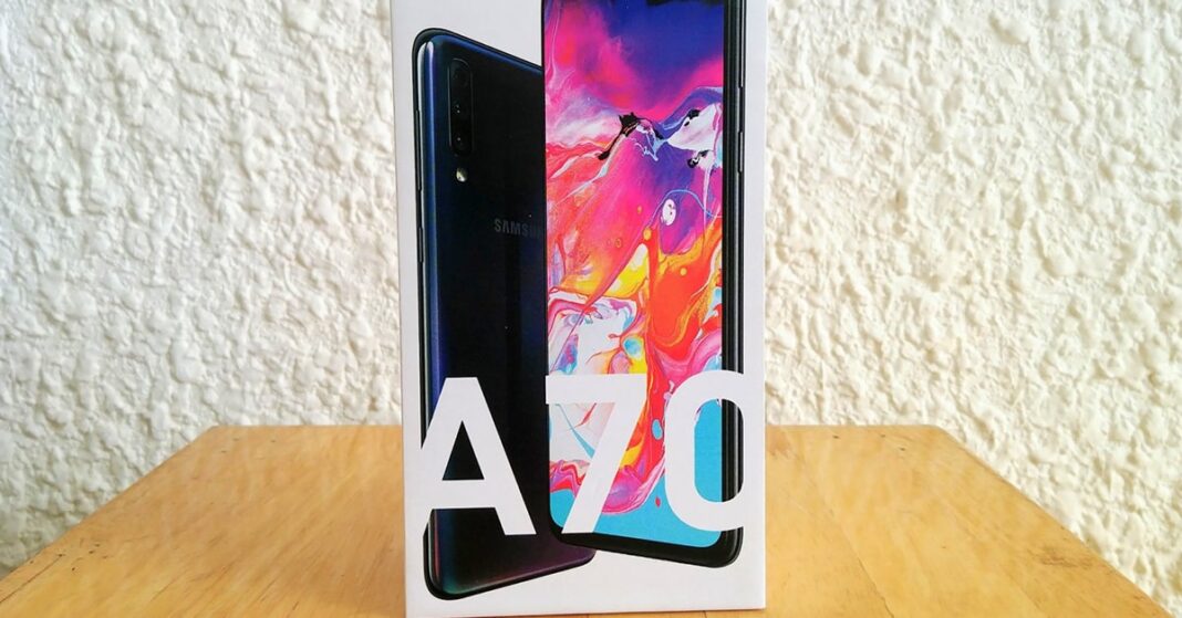 Đập hộp để xem hình ảnh galaxy a70