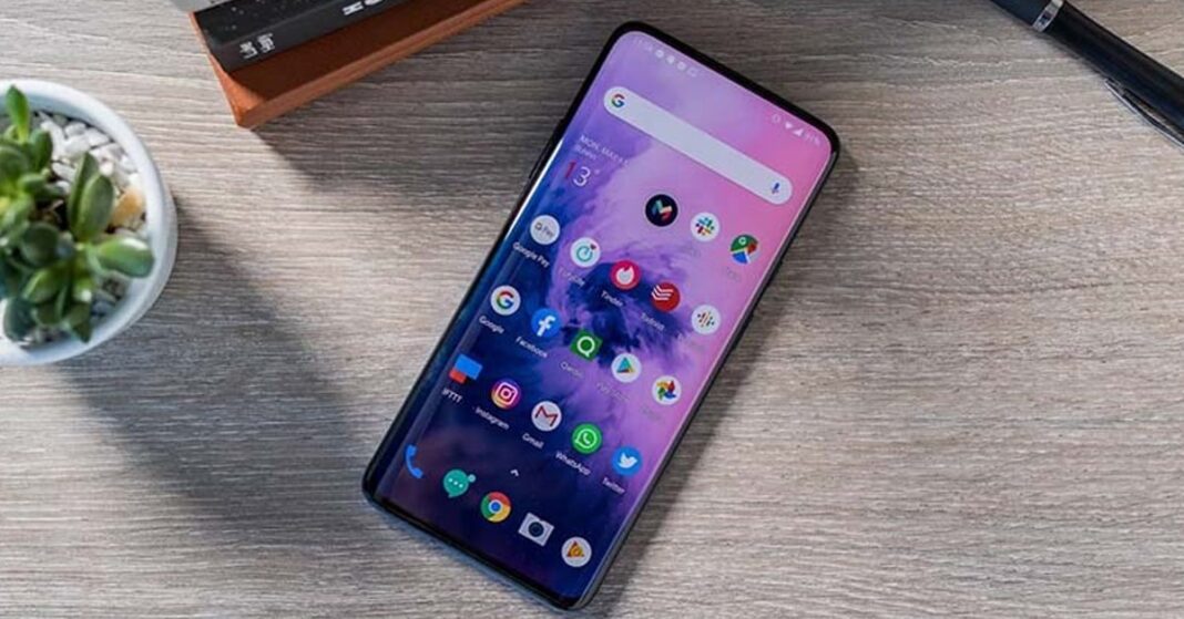 OnePlus 7 Pro bị cháy hàng tại thị trường quê nhà