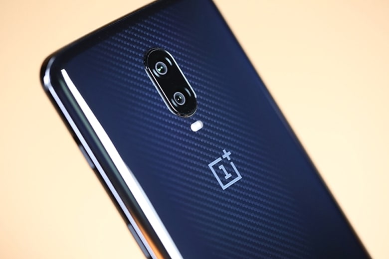 OnePlus 7 sử dụng bộ nhớ Flash UFS 3.0