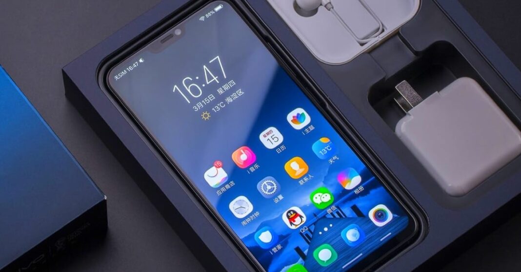 giá xiaomi mi 8 giảm gần 140 USD