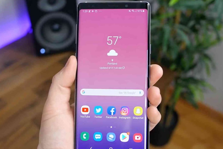 Galaxy Note 10 có thiết kế hiện đại