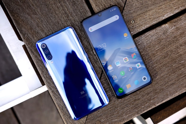 Mi 9 là flagship của Xiaomi cạnh tranh trực tiếp với Samsung