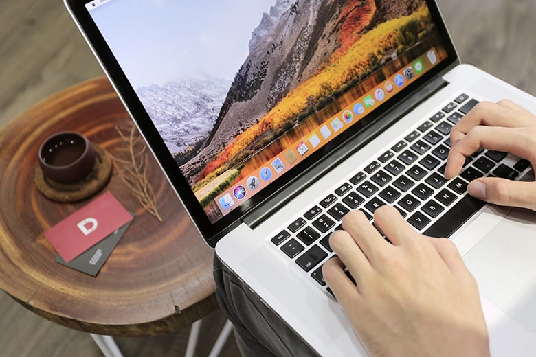 Macbook Pro 2013 15 inch được trang bị màn hình Retina sắc nét