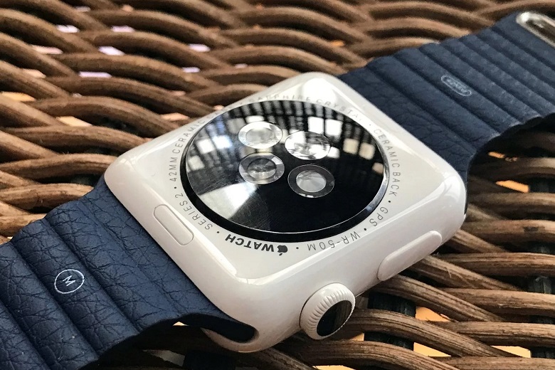 Apple Watch phiên bản gốm