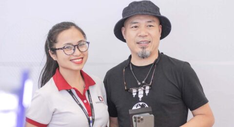 Nhạc sĩ Huy Tuấn chọn Di Động Việt lên đời iPhone 11 Pro Max 2 SIM nhạc sĩ Huy Tuấn lên đời iPhone 11 Pro Max 2 SIM