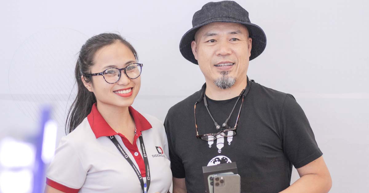 Nhạc sĩ Huy Tuấn chọn Di Động Việt lên đời iPhone 11 Pro Max 2 SIM
