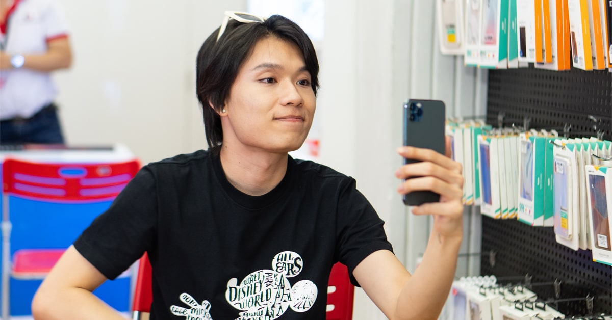 Diễn viên Quang Trung chọn Di Động Việt để lên đời iPhone 11 Pro Max