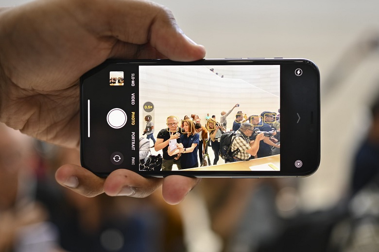 Camera góc siêu rộng trên iPhone mới