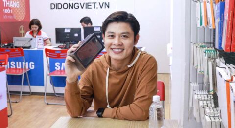 Nhạc sĩ Nguyễn Văn Chung lên đời iPhone 11 Pro Max tại Di Động Việt nhạc sĩ nguyễn văn chung trade-in iphone 11 pro max