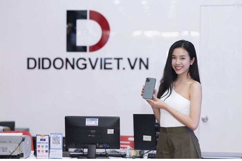 Á hậu Thúy An chọn mua iPhone 11 Pro Max tại Di Động Việt