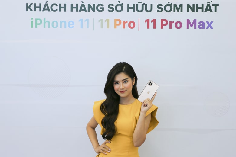 Phiên bản nữ ca sĩ chọn mua là iPhone 11 Pro Max