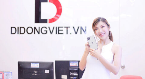 Ca sĩ Trang Pháp hài lòng khi mua iPhone 11 Pro Max tại Di Động Việt ca sĩ Trang Pháp