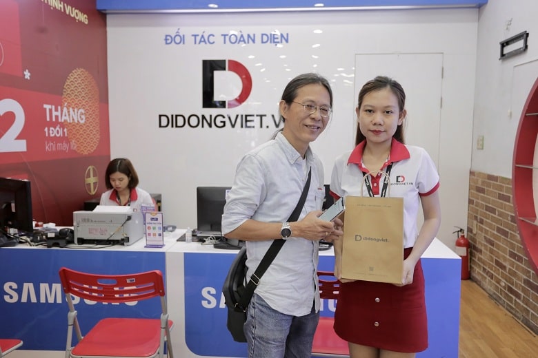 ns nguyen quang len doi iphone 11 pro max didongviet