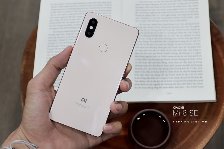 Xiaomi Mi 8 SE nhận được bản cập nhật MIUI 11 dựa trên Android 10