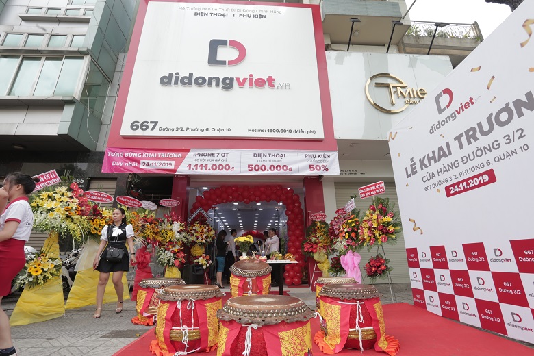Sáng ngày 24/11, Di Động Việt tổ chức khai trương cửa hàng mới tại 667 Đường 3/2
